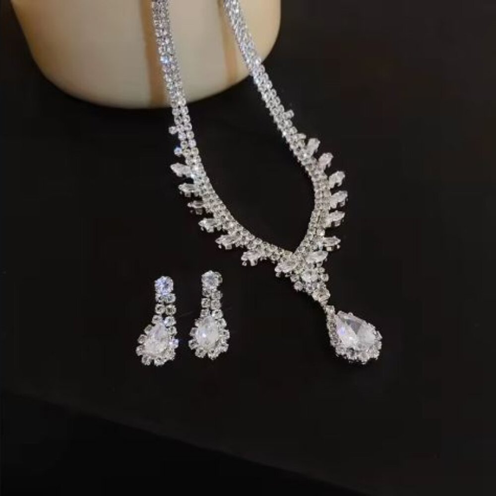 Large Water Drop Necklace Earrings Set Shining Rhinestone Necklace Bridal Dubai